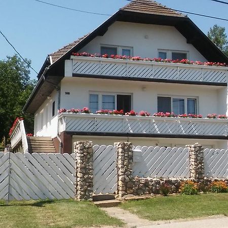 Alsópáhok Betti Vendeghaz 아파트 외부 사진